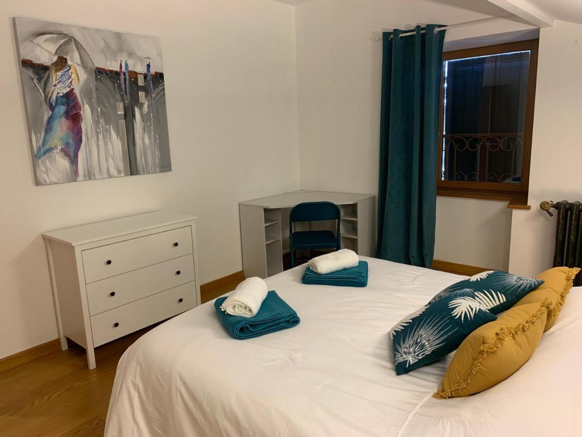 Domaine Des Pierres D Auvergne Flat エクステリア 写真
