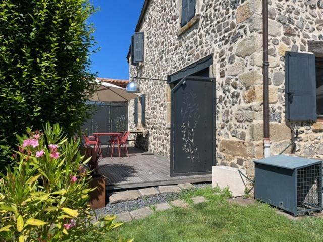 Domaine Des Pierres D Auvergne Flat エクステリア 写真